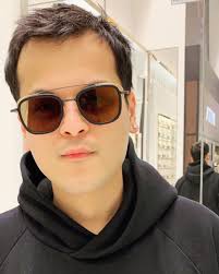 Shrey Singhal (@shreysinghalofficial) • Facebook