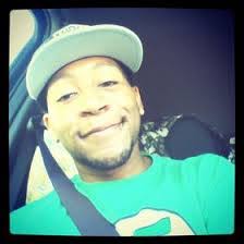 Damien Ellerbe's Instagram, Twitter & Facebook