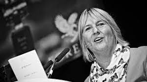 Jayne Leach's Instagram, Twitter & Facebook