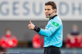 La compétition a donc été programmée du 11 juin au 11 juillet 2021.la phase de groupes (six poules de quatre équipes) a eu lieu du 11 juin au 23 juin. Euro 2021 L Arbitre De L Affiche Espagne Italie Est Connu