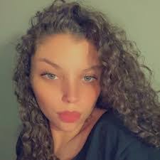 Abbey Holman's Instagram, Twitter & Facebook