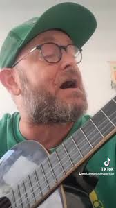 Amaci (Letra e música: Luiz Antonio Simas) Aquele vídeo caseiro com o  registro simples do autor. Uma canção minha de encantaria das folhas.  Música de macumba. #brasil #musica #cultura #arte