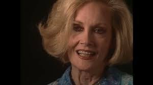 Carolyn Loomis's Instagram, Twitter & Facebook