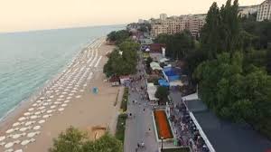 Bulgaria(българия) este o țară în europa de est, peninsula balcanică, pe coasta de vest a mării negre. Hotelier Din Nisipurile De Aur 50 Din Turistii Nostri Sunt Romani Aici Se Vorbeste Limba RomanÄƒ InsÄƒ GÄƒsim Foarte Greu Personal Calificat