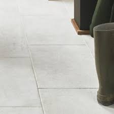 Wickes Como Limestone Porcelain Tile 600 X 400mm Wickes Co Uk Limestone Tile Flooring Kitchen Flooring