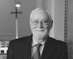 Vanderbilt honors founding pastor of Vestavia Hills Methodist, who  officiated son's same-sex wedding