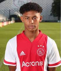 The gifted young football prodigy, noah gesser passed away at the young age of 16 with his brother in a tragic car crash that took place on the united nations road in ijsselstein city in the. Wm3mymeipktslm
