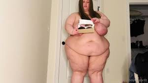 Britt Got So Fat - EPORNER