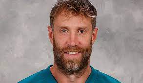 Sarah thornton is a sociologist who writes about art, design and people. Joe Thornton Player Of The Week Nhlpa Com