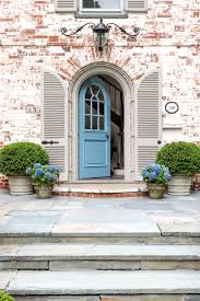 30 Colorful Front Doors So Cheerful You Can T Help But Smile Maison Bretagne Porte Fenetre Maison Provencale