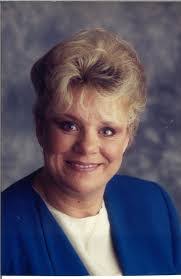 Eileen Dehart's Instagram, Twitter & Facebook