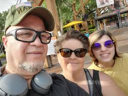 Wondering if anyone else has gone to the hospital during dialysis? My  husband has been going about weekly since June, because his heart rate is  high. Also today after dialysis he's extremely