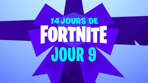 «nous sommes devant ce qu'on appelle un sapin de noël. 14 Jours De Fortnite Jour 9 Danser Devant Differents Sapins De Noel Dexerto Fr