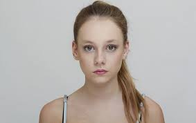 Get the best deals on polo ralph lauren. Ester Exposito 7 Curiosita Sull Esplosiva Protagonista Di Elite