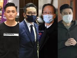 提解散公民黨的建議。他們在信中稱，他們 在保釋審訊時已提出解散公民黨，因為公民 黨「在立法會層面已再無參政空間」，「身 處區議會的各位也很可能會面臨同樣命 運」，並形容公民黨「已經完成了歷史任 務」。 對公民黨領導層得出「保留公民黨」的結 æ¥Šå²³æ©‹è­šæ–‡è±ªç­‰4äººå€¡è§£æ•£å…¬æ°'é»¨åŽ»ä¿¡å‰é»¨å‹ç¨± å·²å®Œæˆæ­·å²ä»»å‹™ é ­æ¢æ—¥å ±
