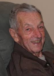 Aubrey Henshaw's Instagram, Twitter & Facebook