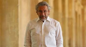 Yazar, araştırmacı, gazeteci ve belgesel yapımcısı olarak görev alan can dündar 1961 yılında doğmuştur. Can Dundar Kendimi Daha Fazla Tehlike Altinda Hissediyorum