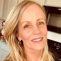 Tammy Olsen's Instagram, Twitter & Facebook