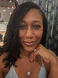 Monique Abraham's Instagram, Twitter & Facebook