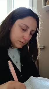 I miei turni DIURNI, che mi spettavano di diritto,, finivano tutti alle 23.  (Perché non considerati notturni), Tornavo a casa a mezzanotte (avevo  un'ora di macchina) e ovviamente mi veniva SUBITO ...