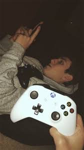 Vsco Mollyycurryy Videogames Video Games Snapchat In 2020 Cute Couple Pictures Instagram Story Ideas Girl Photo Poses