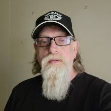 Lemme ride ya face while we arguing so you can taste where i'm cummin  from😤