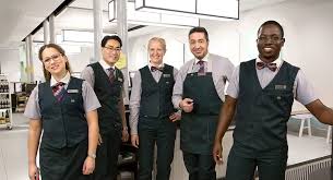 Här hittar du provningsnoteringar och poäng på de senaste lanseringarna/nyheterna på systembolaget. Systembolaget In English Systembolaget