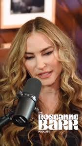 Lisa Berringer's Instagram, Twitter & Facebook