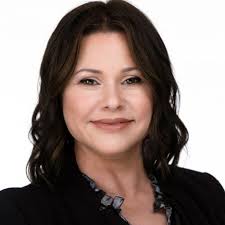 Amber Sheridan's Instagram, Twitter & Facebook