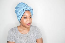 If you are a fan of bows, minnie mouse, or daisy duck, this is the perfect head wrap style for you. 7 Easy Head Wrap Styles For Natural Hair Joanna E