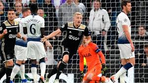 Το gazzetta.gr γυρίζει τον χρόνο πίσω και θυμίζει την κορυφαία στιγμή του ελληνικού ποδοσφαίρου σε συλλογικό επίπεδο με τη συμμετοχή του παναθηναϊκού στον τελικό του γουέμπλεϊ, στις 2 ιουνίου 1971. Na Oloklhrwsei Thn Ekplh3h 8elei O Agia3