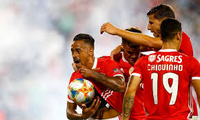 Han spiller hovedsageligt som midtbanespiller for benfica i primeira liga. Mercado Medio Do Sl Benfica A Caminho Da Serie A