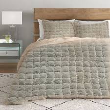 Coverlet bequem und günstig online bestellen. Kaushal Ivory 100 Velvet Quilt For Home Use M S Kaushal International Id 22436775655