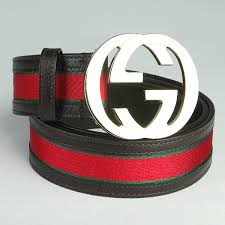 Schau dir unsere auswahl an gucci gürtel an, um die tollsten einzigartigen oder spezialgefertigten, handgemachten stücke aus unseren shops zu finden. Gucci Kleidung Net