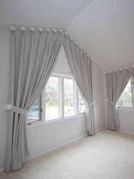 Sanki bir yatak odası edası veriyor. Pin Ot Polzovatelya Irina Zaruckaya Na Doske My Own Custom Window Treatment Designs Sovremennye Shtory Spalnya V Mansarde Dizajn Sovremennyj Dekor Interera