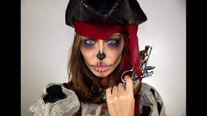 1001 Ideen Fur Lustiges Pirat Schminken Fur Gross Und Klein Piratin Kostum Selber Machen Pirat Schminken Piratin Kostum
