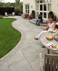 Pin By Rk On Garden Patio Garden Design Patio Pavers Design Curved Patio