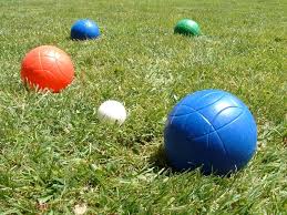 The pallino must fall behind the center line. How To Play Bocce Ball On Grass
