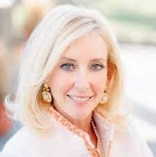 Wanda Huggins's Instagram, Twitter & Facebook