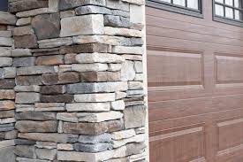 Cultured Stone Projects Under Way At Construction Sites Across Canada Csi Canadian Stone Industries Eng