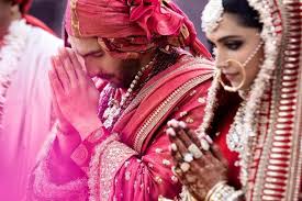 These Gorgeous Pictures Of Deepveer Wedding And Mehendi Would Melt Your Heart Celebrity Weddings Bridal Looks Bollywood Wedding