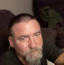 Robbie Hurst's Instagram, Twitter & Facebook