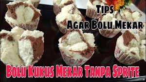 Resep bolu kukus pake sprite yang mekar. Bolu Kukus Mekar Tanpa Sprite Anti Gagal Dan Tips Agar Bolunya Mekar Youtube