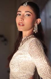 Avni Verma Makeup Artist Services, Review and Info