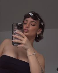 Deshalb datet das Playmate Julia Römmelt keine Fußballer