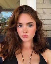 Gracie Mckenna's Instagram, Twitter & Facebook