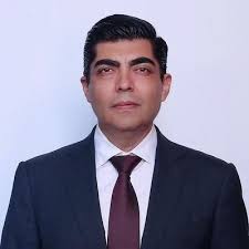 Carlos Candelaria (@Candelaria___)