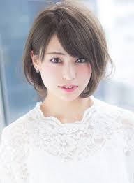 品のある大人めショートボブ 髪型 ヘアスタイル ヘアカタログ ビューティーナビ ボブパーマ 前髪あり 髪型 ボブ ボブパーマ