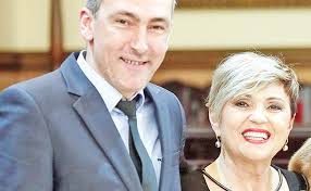 Découvrez sa biographie, le détail de ses 9 ans de carrière et toute son actualité. Ce A Declarat Nicoleta Voica DupÄƒ Ce S A CÄƒsÄƒtorit Cu SoÈ›ul Mai TanÄƒr Cu 16 Ani Click Mobile
