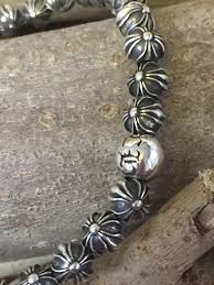 クロムハーツ買取専門店 買取kc 大阪市都島区東野田町2 3 27 フジビル3階 京橋駅前徒歩1分 駐車場も近くにあります のでご来店しやすいですよ クロムハーツ シルバーアクセサリー アクセサリー